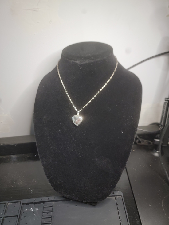 Jewelry - Classic Silver Heart Locket Necklace